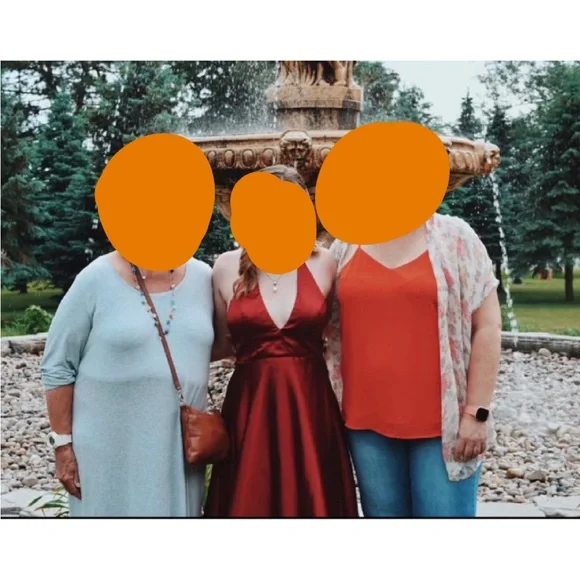 Prom dress - Picture 5 of 5